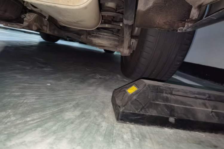 Used Mercedes-Benz V-Class 2018 V 260 L Prestige Extended Version China VI Chassis Rear Right