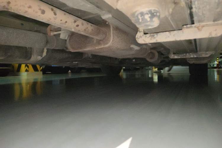 Used Mercedes-Benz V-Class  Chassis Rear Right