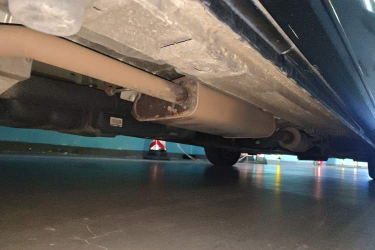 Used Mercedes-Benz V-Class 2018 V250 2.0T Middle East Version Chassis Rear Right