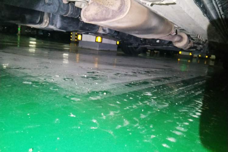 Used Mercedes-Benz V-Class  Chassis Rear Right