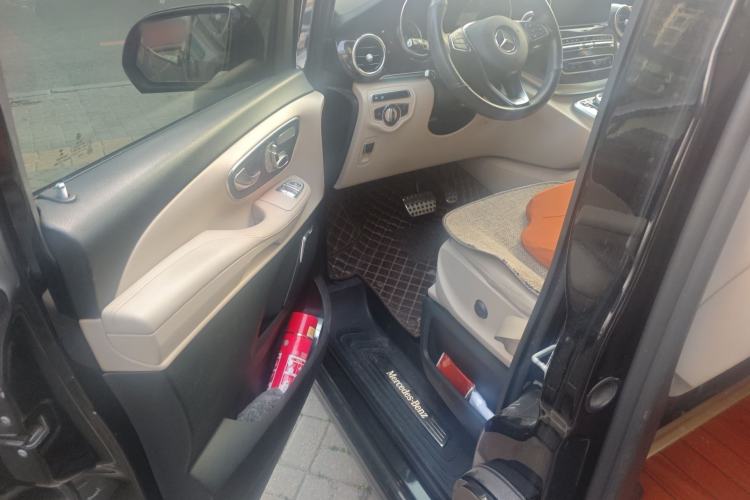 Used Mercedes-Benz V-Class 2018 V 260 Prestige Edition China VI Driver Seat