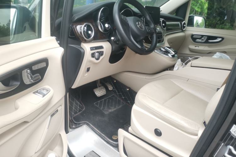 Used Mercedes-Benz V-Class 2018 V 260 L Prestige Extended Version China VI Driver Seat
