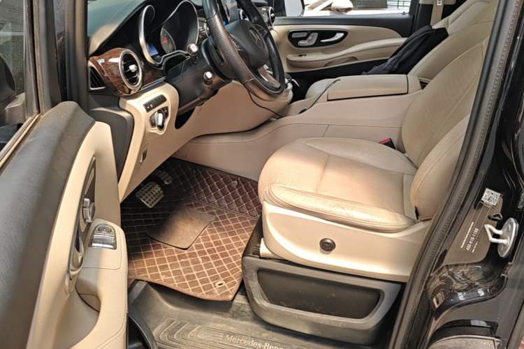 Used Mercedes-Benz V-Class 2018 V 260 Prestige Edition China V Driver Seat