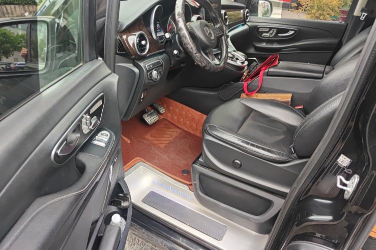 Used Mercedes-Benz V-Class 2018 V 260 L Prestige Extended Version China VI Driver Seat