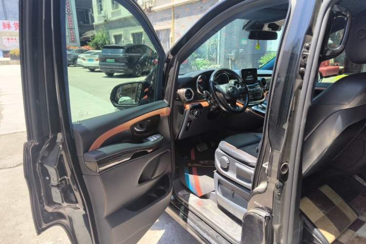 Used Mercedes-Benz V-Class  Driver Seat