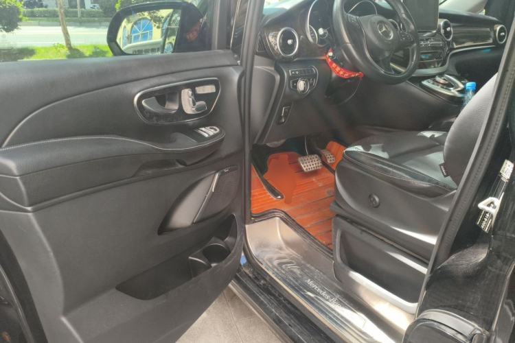 Used Mercedes-Benz V-Class 2018 V 260 Prestige Edition China VI Driver Seat