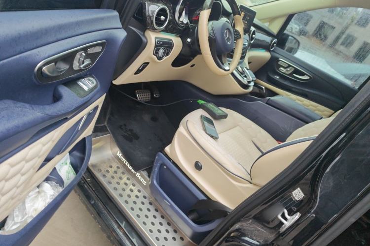 Used Mercedes-Benz V-Class 2018 V 260 L Prestige Extended Version China VI Driver Seat