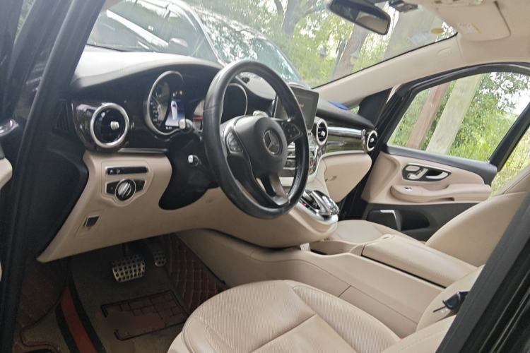 Used Mercedes-Benz V-Class 2018 V 260 L Prestige Extended Version China VI Driver Seat