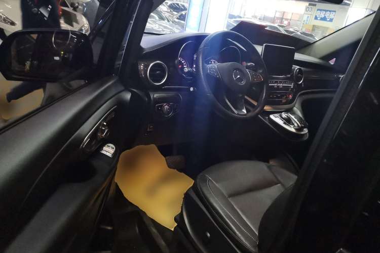 Used Mercedes-Benz V-Class 2018 V 260 Avantgarde Edition China V Driver Seat