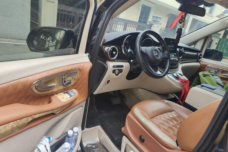 Used Mercedes-Benz V-Class  Driver Seat