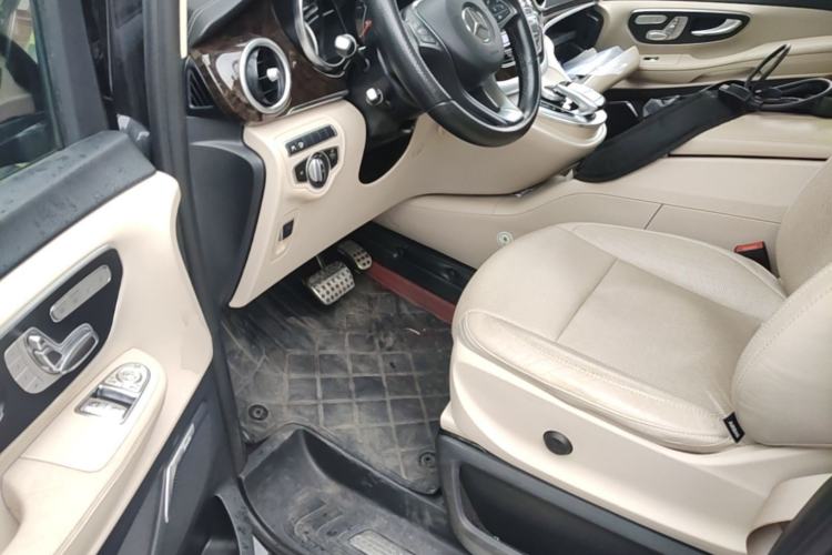 Used Mercedes-Benz V-Class 2018 V 260 Prestige Edition China VI Driver Seat