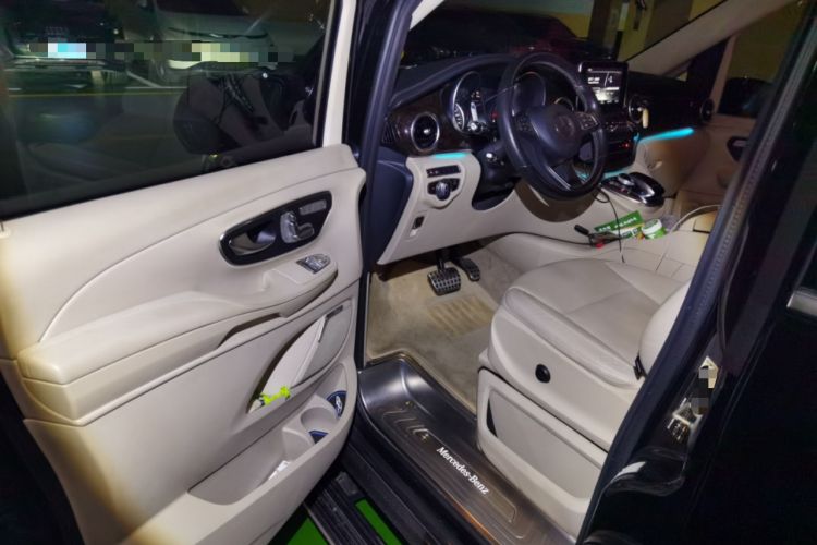 Used Mercedes-Benz V-Class 2018 V 260 L Prestige Extended Version China VI Driver Seat