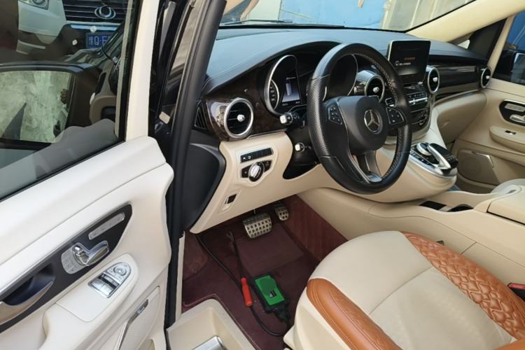 Used Mercedes-Benz V-Class 2018 V 260 L Prestige Extended Version China VI Driver Seat