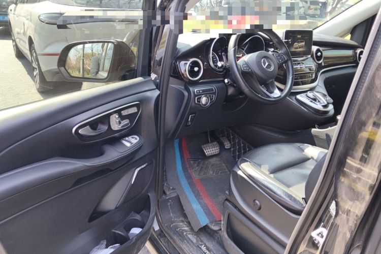 Used Mercedes-Benz V-Class 2018 V 260 L Prestige Extended Version China VI Driver Seat