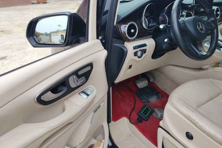 Used Mercedes-Benz V-Class 2018 V 260 Prestige Edition China VI Driver Seat