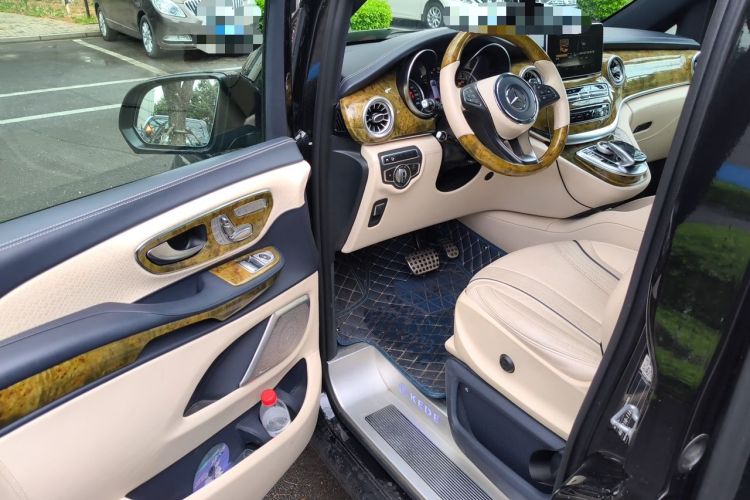 Used Mercedes-Benz V-Class 2018 V 260 L Prestige Extended Version China VI Driver Seat