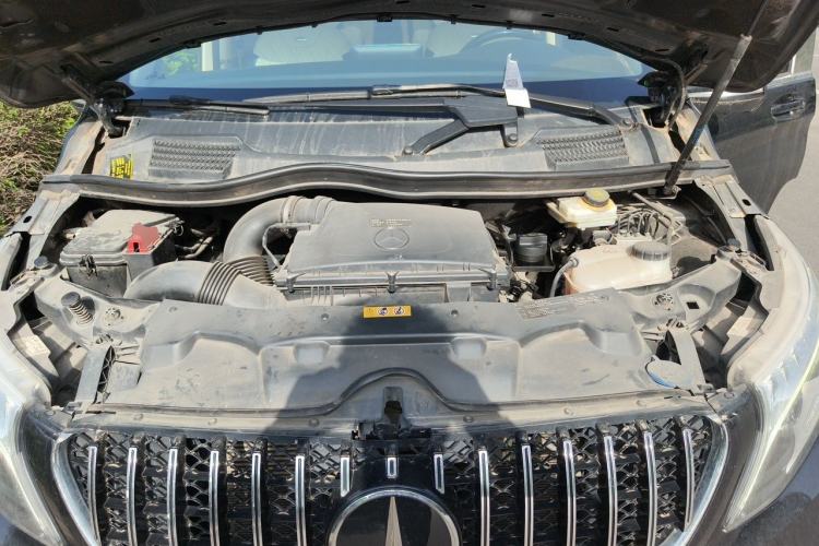 Used Mercedes-Benz V-Class 2018 V 260 L Prestige Extended Version China VI Engine Bay
