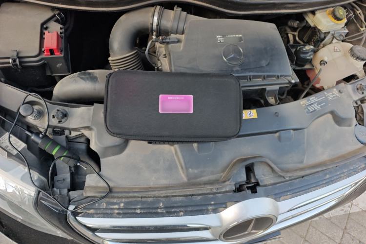 Used Mercedes-Benz V-Class 2018 V 260 Prestige Edition China VI Engine Bay