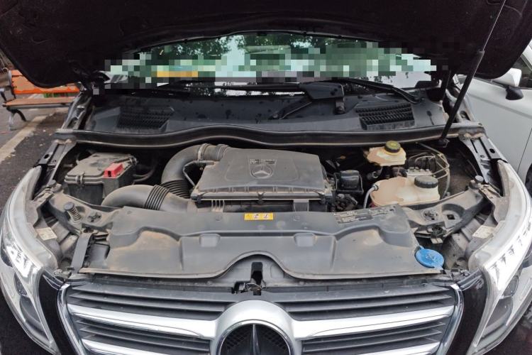 Used Mercedes-Benz V-Class 2018 V 260 Avantgarde Edition China VI Engine Bay