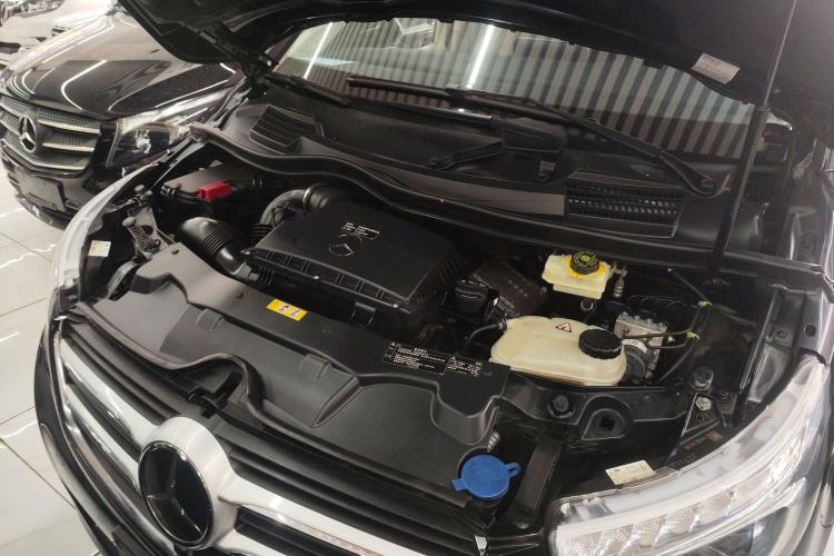 Used Mercedes-Benz V-Class 2018 V 260 Prestige Edition China VI Engine Bay