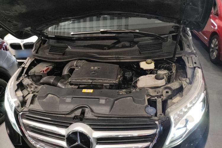 Used Mercedes-Benz V-Class 2018 V 260 L Prestige Extended Version China VI Engine Bay