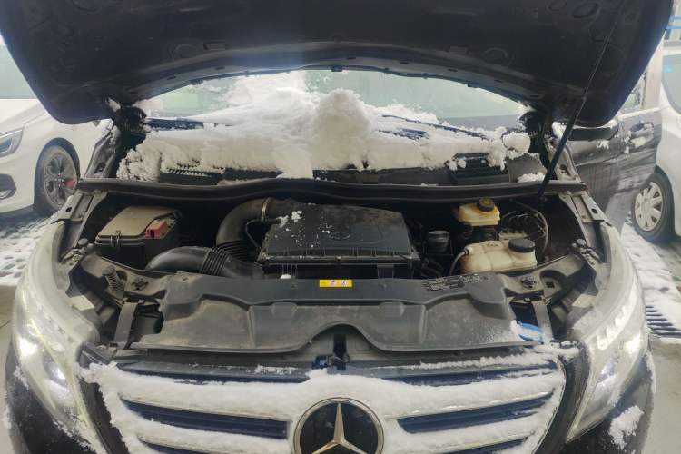 Used Mercedes-Benz V-Class 2018 V 260 L Prestige Extended Version China V Engine Bay