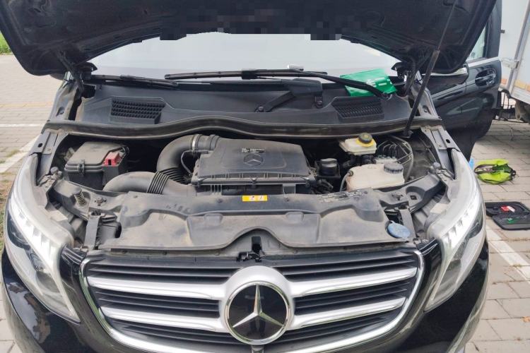 Used Mercedes-Benz V-Class 2018 V 260 L Prestige Extended Version China V Engine Bay