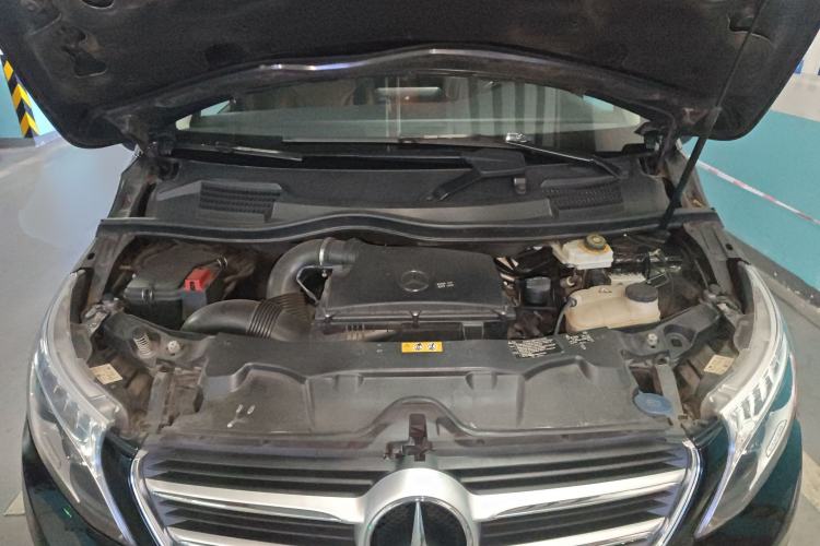 Used Mercedes-Benz V-Class 2018 V250 2.0T Middle East Version Engine Bay