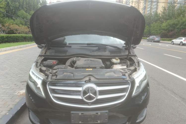 Used Mercedes-Benz V-Class 2018 V 260 L Prestige Extended Version China V Engine Bay