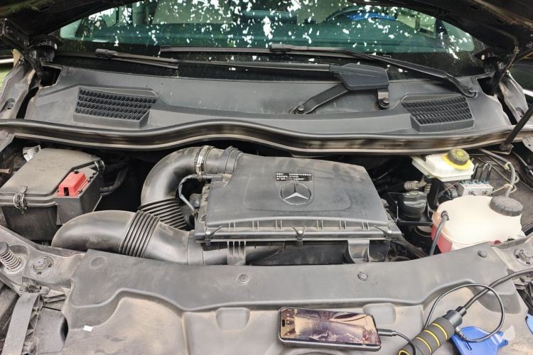 Used Mercedes-Benz V-Class 2018 V 260 Avantgarde Edition China VI Engine Bay