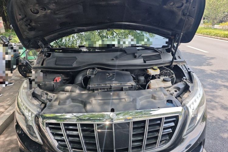 Used Mercedes-Benz V-Class 2018 V 260 Avantgarde Edition China VI Engine Bay