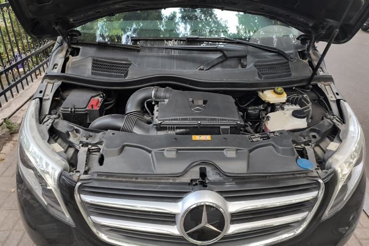 Used Mercedes-Benz V-Class 2018 V 260 L Prestige Extended Version China VI Engine Bay
