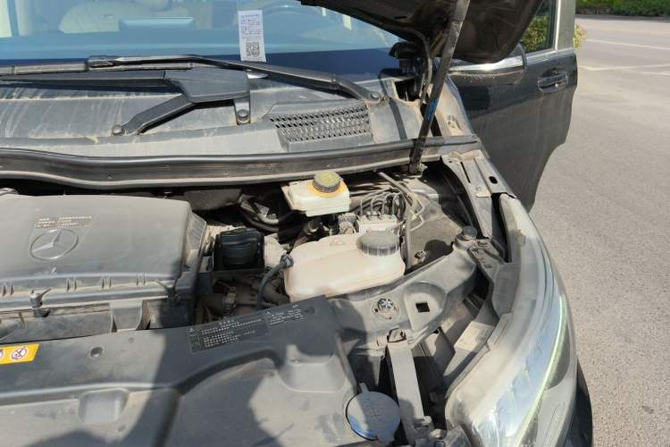 Used Mercedes-Benz V-Class 2018 V 260 L Prestige Extended Version China VI Engine Bay Left