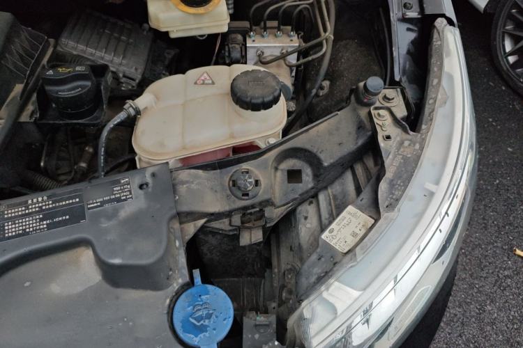 Used Mercedes-Benz V-Class 2018 V 260 Avantgarde Edition China VI Engine Bay Left