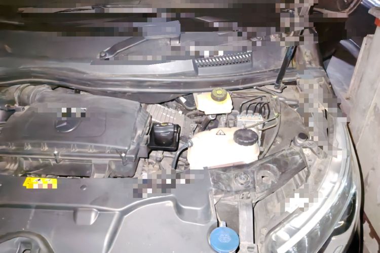 Used Mercedes-Benz V-Class 2018 V 260 Prestige Edition China VI Engine Bay Left