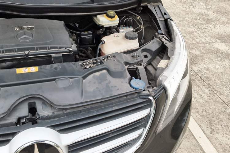 Used Mercedes-Benz V-Class 2018 V 260 L Prestige Extended Version China VI Engine Bay Left