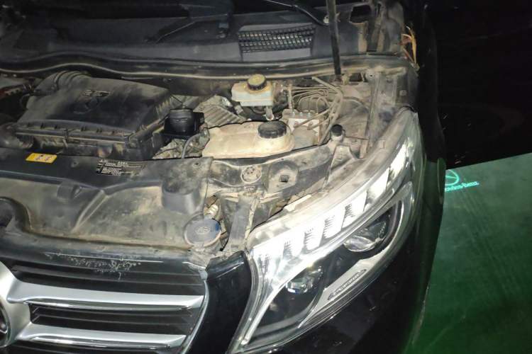 Used Mercedes-Benz V-Class 2018 V 260 Prestige Edition China VI Engine Bay Left