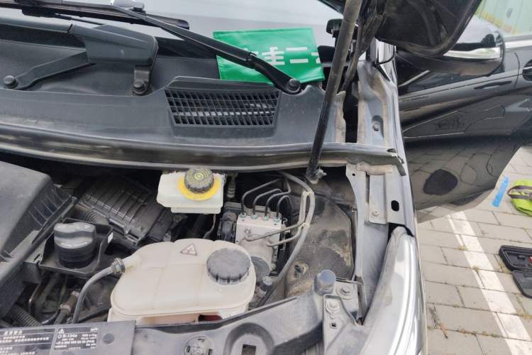 Used Mercedes-Benz V-Class 2018 V 260 L Prestige Extended Version China V Engine Bay Left