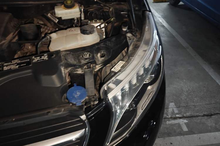 Used Mercedes-Benz V-Class 2018 V 260 Avantgarde Edition China V Engine Bay Left