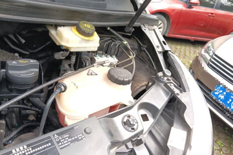 Used Mercedes-Benz V-Class 2018 V 260 L Prestige Extended Version China VI Engine Bay Left