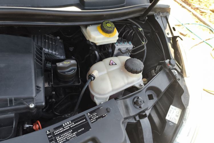 Used Mercedes-Benz V-Class 2018 V 260 Prestige Edition China VI Engine Bay Left