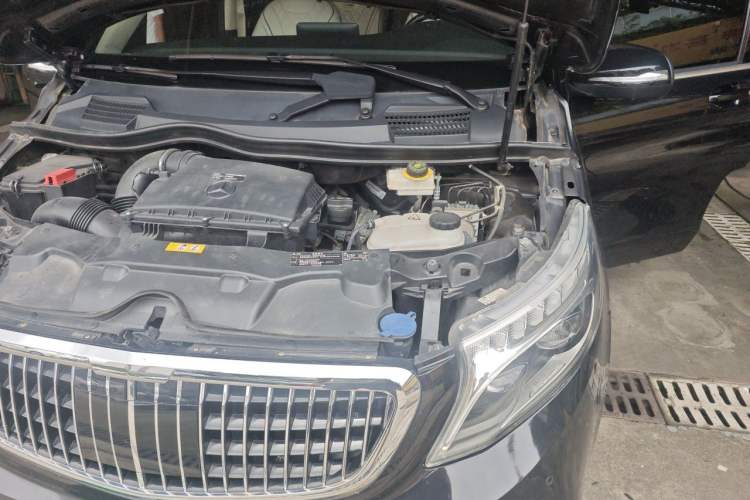 Used Mercedes-Benz V-Class 2018 V 260 L Prestige Extended Version China VI Engine Bay Left
