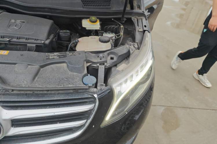 Used Mercedes-Benz V-Class 2018 V 260 L Prestige Extended Version China VI Engine Bay Left