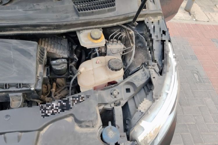 Used Mercedes-Benz V-Class 2018 V 260 L Prestige Extended Version China V Engine Bay Left