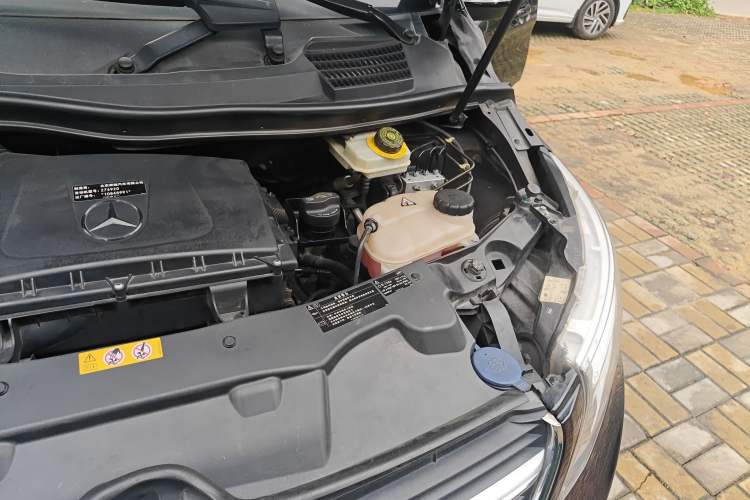 Used Mercedes-Benz V-Class 2018 V 260 Avantgarde Edition China V Engine Bay Left