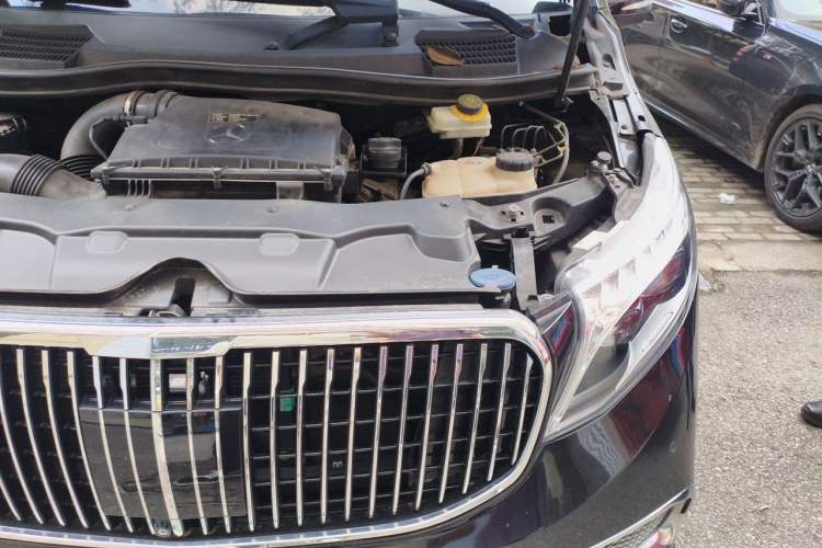 Used Mercedes-Benz V-Class 2018 V 260 Prestige Edition China VI Engine Bay Left