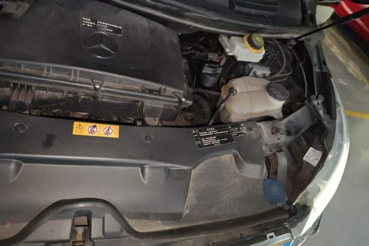 Used Mercedes-Benz V-Class 2018 V 260 Avantgarde Edition China VI Engine Bay Left