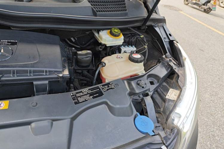 Used Mercedes-Benz V-Class 2018 V 260 Prestige Edition China VI Engine Bay Left