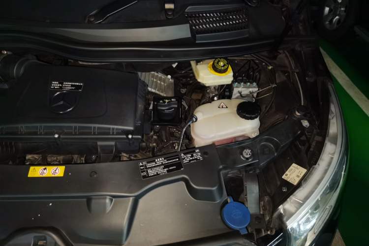 Used Mercedes-Benz V-Class 2018 V 260 L Prestige Extended Version China VI Engine Bay Left