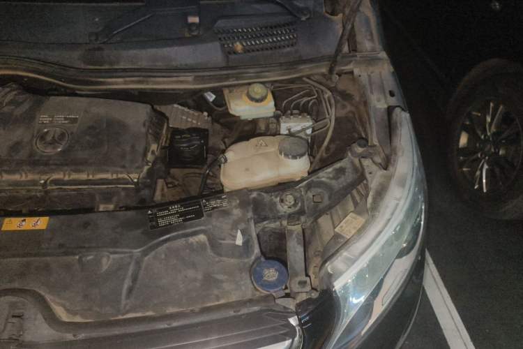 Used Mercedes-Benz V-Class 2018 V 260 Avantgarde Edition China V Engine Bay Left